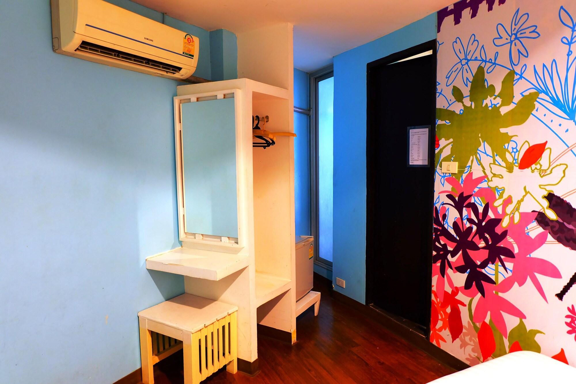Take A Nap Hostel Bangkok Extérieur photo